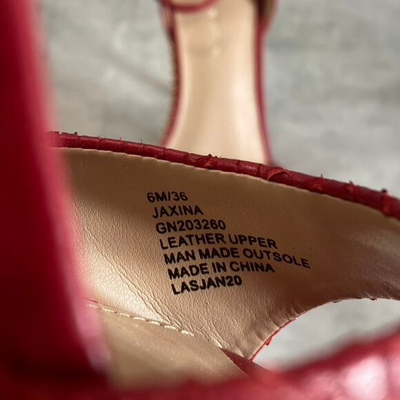 BCBGENERATION Lipstick Breach Leather Jaxina Textured Stiletto Sandals SZ 6 - Picture 10 of 11